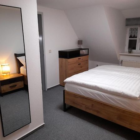 Himmel & Hoelle, Heiligegeiststrasse 22 Apartment เควดลินบวร์ก ภายนอก รูปภาพ